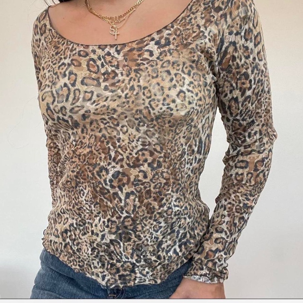 Super cute Cheetah print top 🐆🤎
